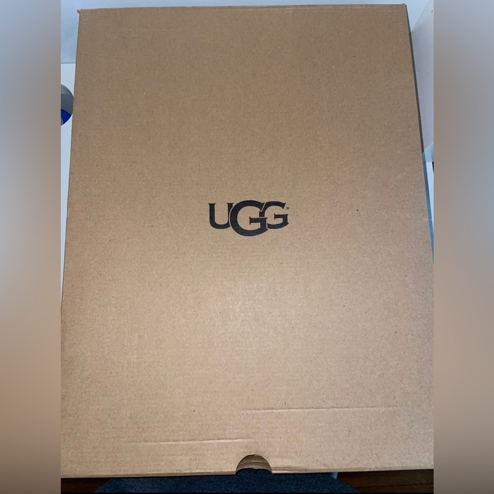 Ugg Boots - image 3